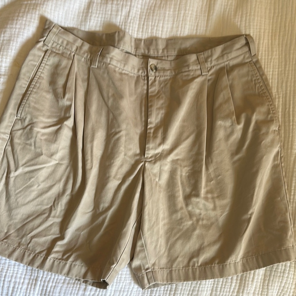 Jos.ABank Size 40 Men's Tan Shorts